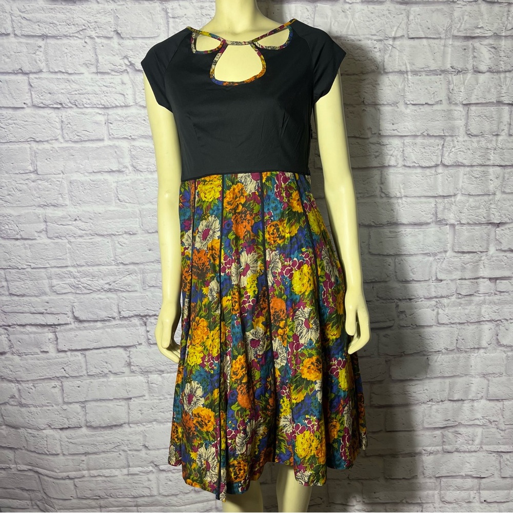 NWT Anthropologie Viola Floral Dress Vintage Style FitFlare Short Sleeve Dress 4